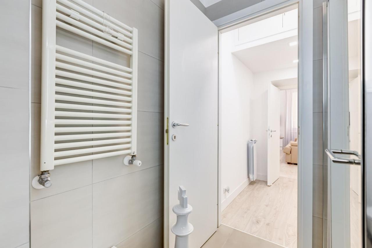 Bmga L The White Crown Apartment In Testaccio Roma Eksteriør bilde
