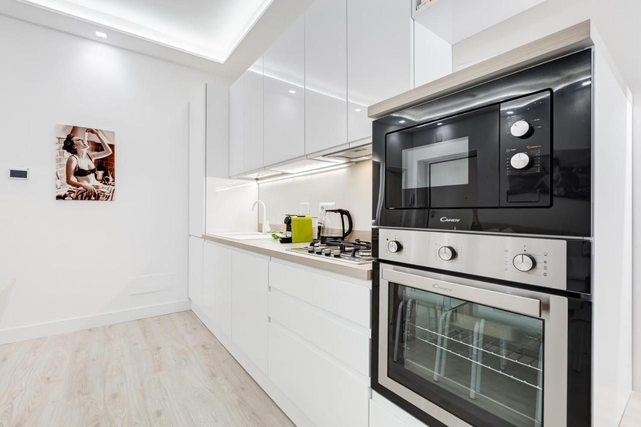 Bmga L The White Crown Apartment In Testaccio Roma Eksteriør bilde