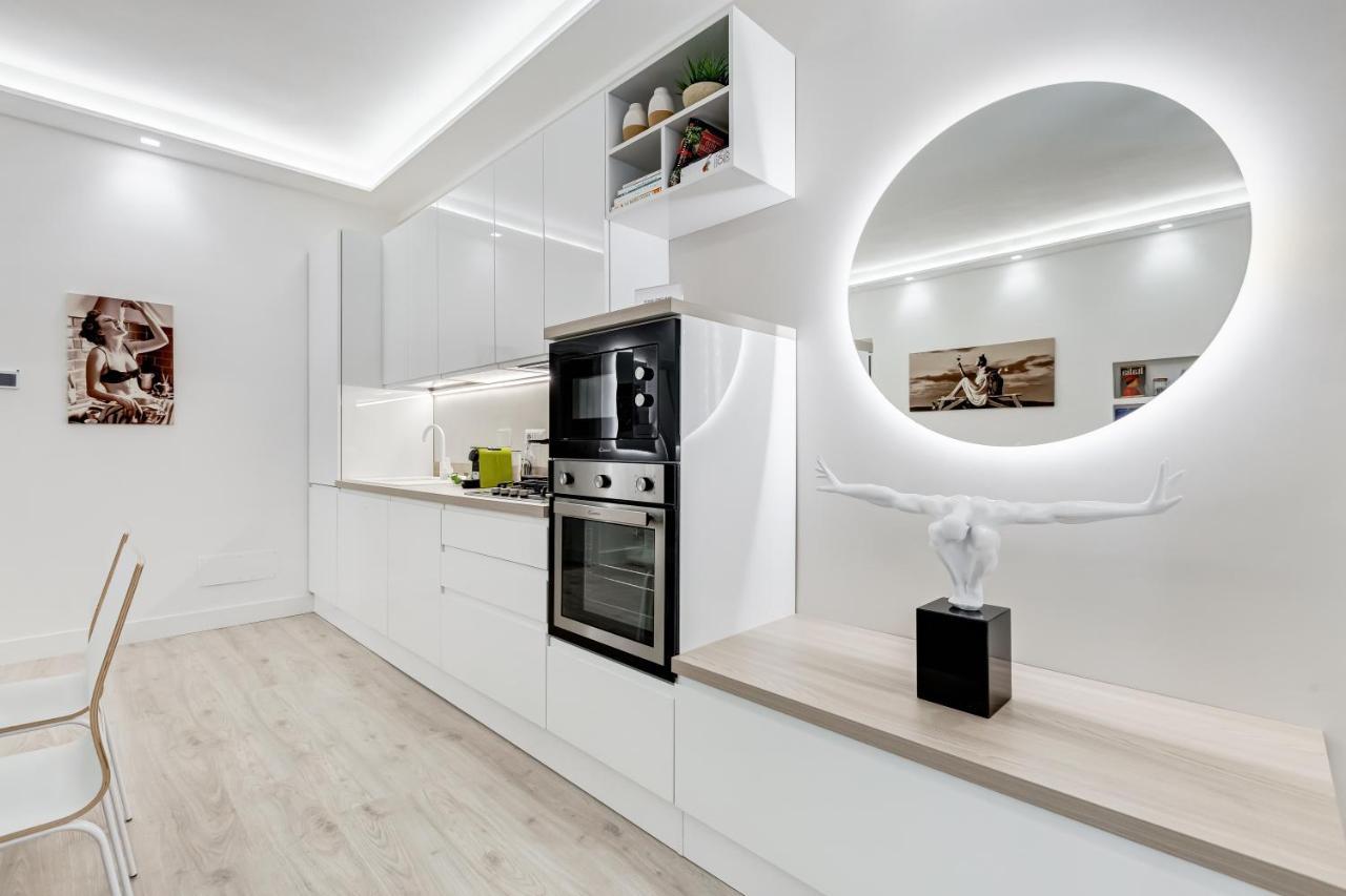 Bmga L The White Crown Apartment In Testaccio Roma Eksteriør bilde